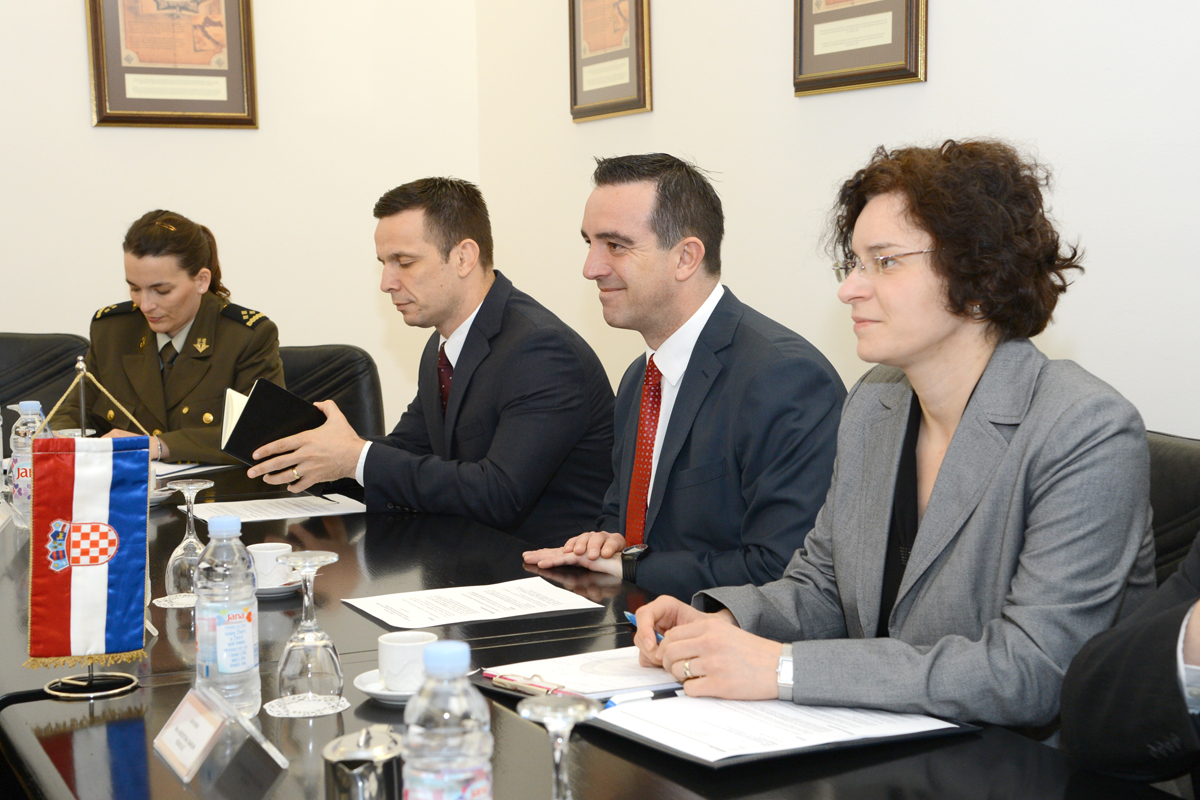 https://www.morh.hr/wp-content/gallery/nastupni-posjet-drzavnog-ministra-vanjskih-poslova-republike-indije/mvp_indija_14042016_3.jpg