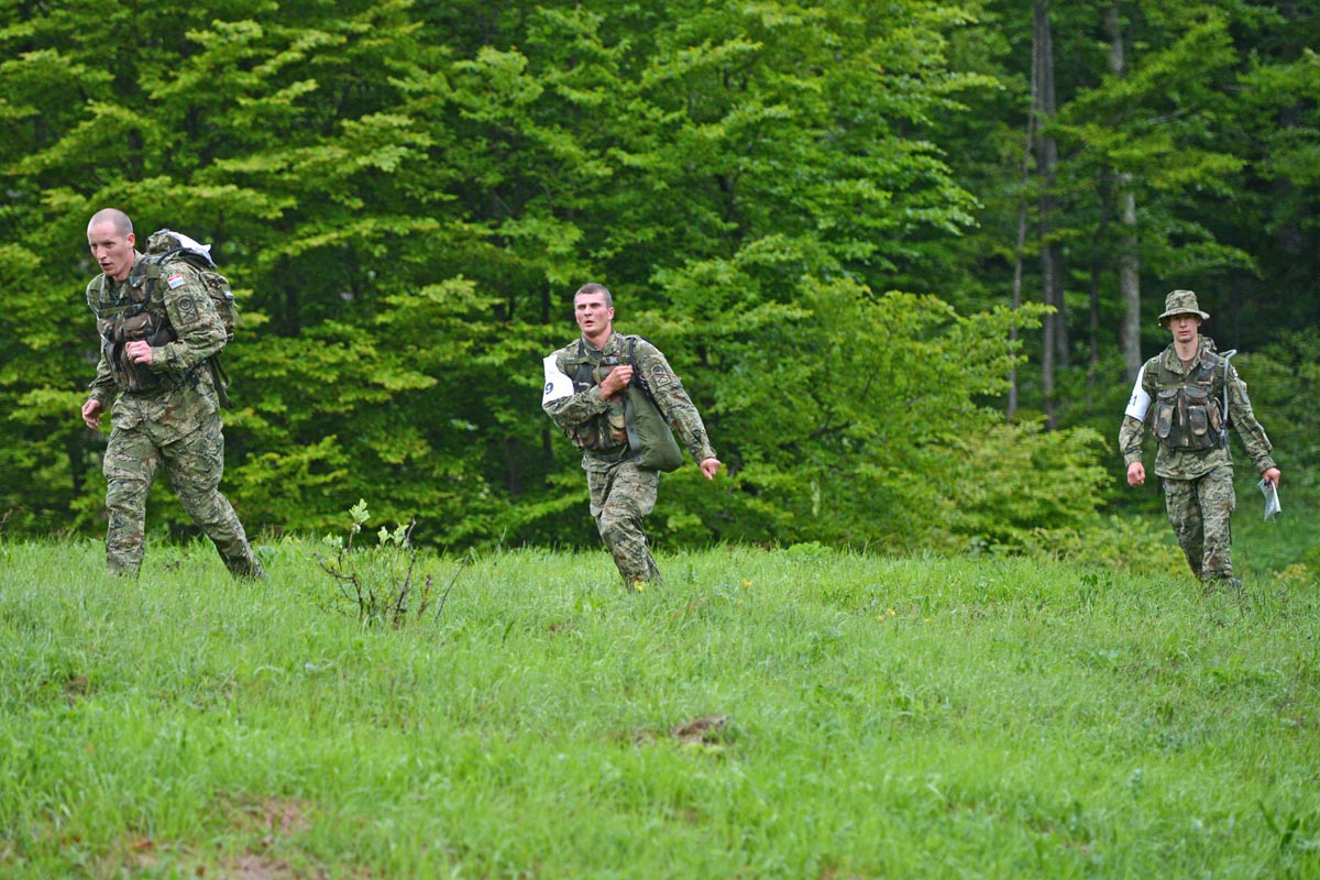 https://www.morh.hr/wp-content/gallery/natjecanje-za-najspremnijeg-pripadnika-os-rh/1_za_hr_1705201_04.jpg