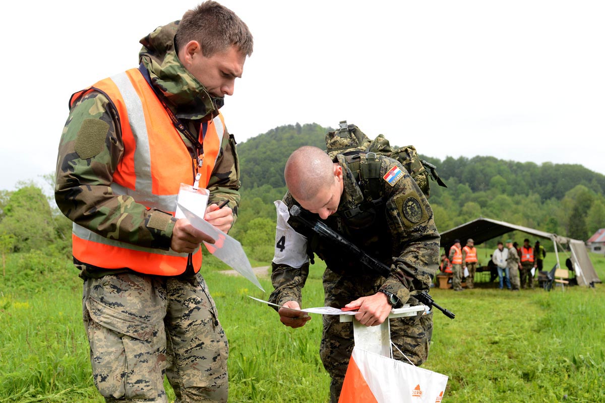 https://www.morh.hr/wp-content/gallery/natjecanje-za-najspremnijeg-pripadnika-os-rh/1_za_hr_1705201_13.jpg