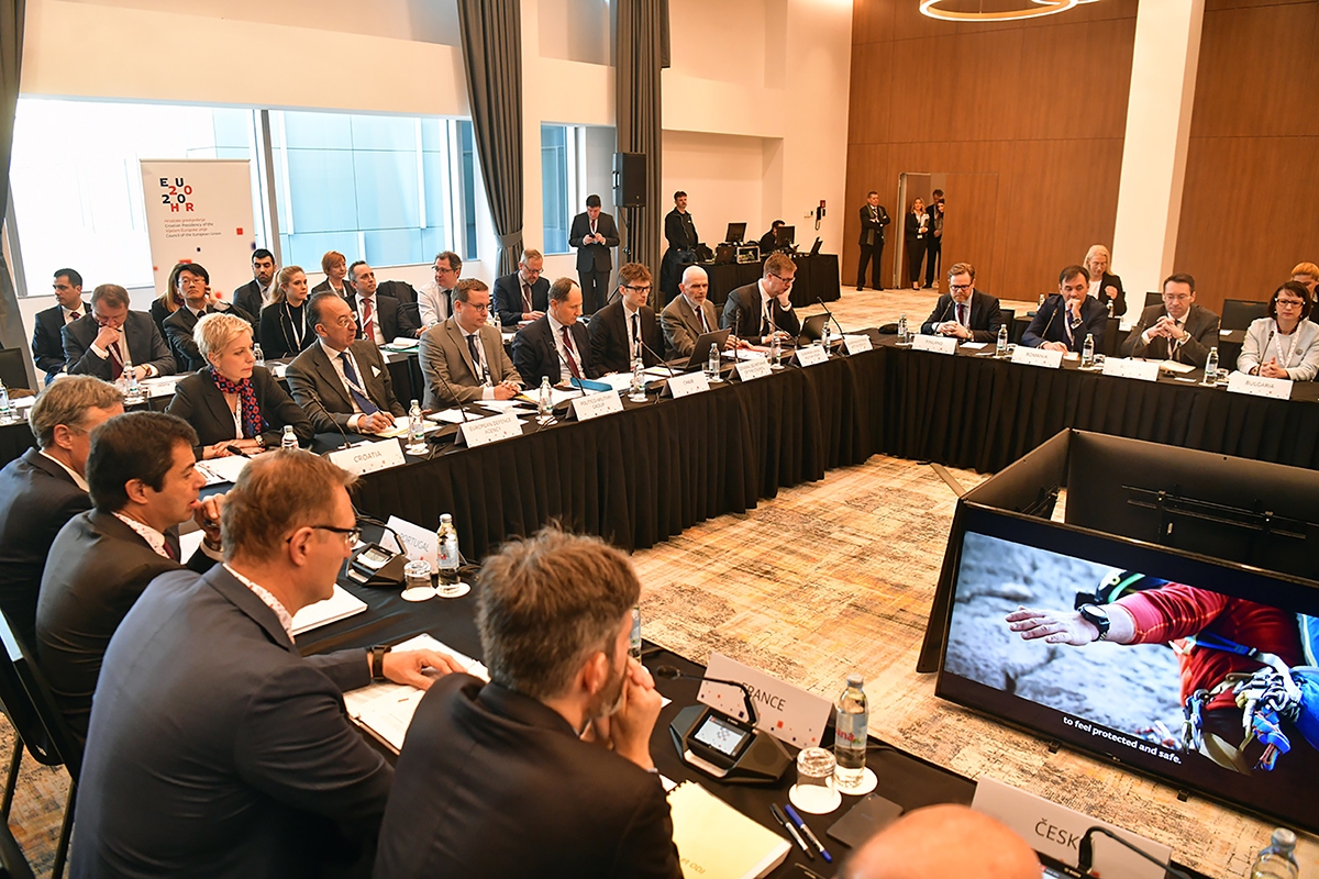 https://www.morh.hr/wp-content/gallery/neformalni-sastanak-ravnatelja-za-obrambenu-politiku-europske-unije/wil_1828.jpg