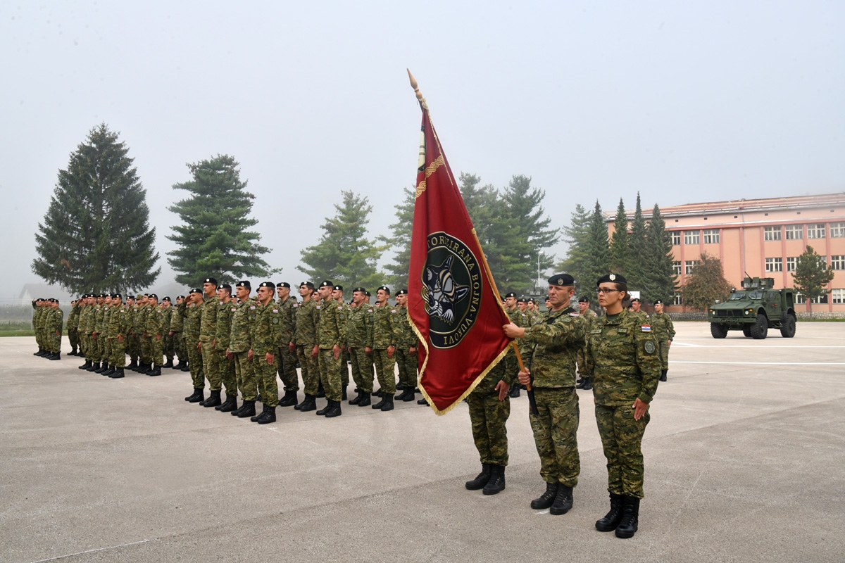 https://www.morh.hr/wp-content/gallery/novi-zapovjednik-motorizirane-bojne-vukovi/9_gardijska_brigada_vukovi_30082018_02.jpg