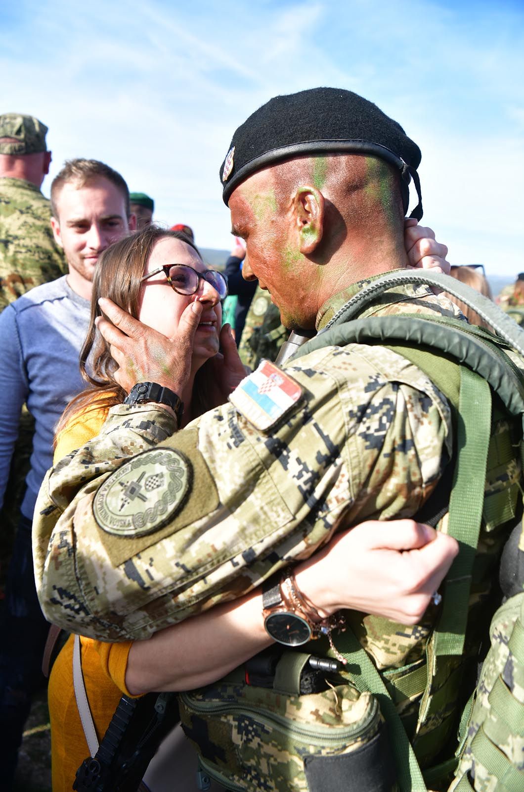https://www.morh.hr/wp-content/gallery/novim-vodama-hv-a-urucene-znacke-i-diplome-na-kninskoj-tvrdavi/hrvatska_vojska_vodje_190719_72.jpg