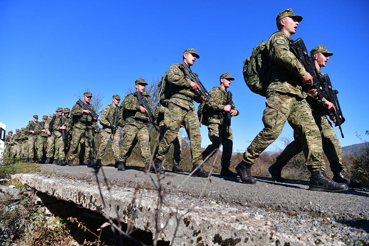 https://www.morh.hr/wp-content/gallery/novo-poglavlje-hv-a-nosi-poruku-buducnost-pripada-hrabrima/hodnja_zss_27102019_04.jpg