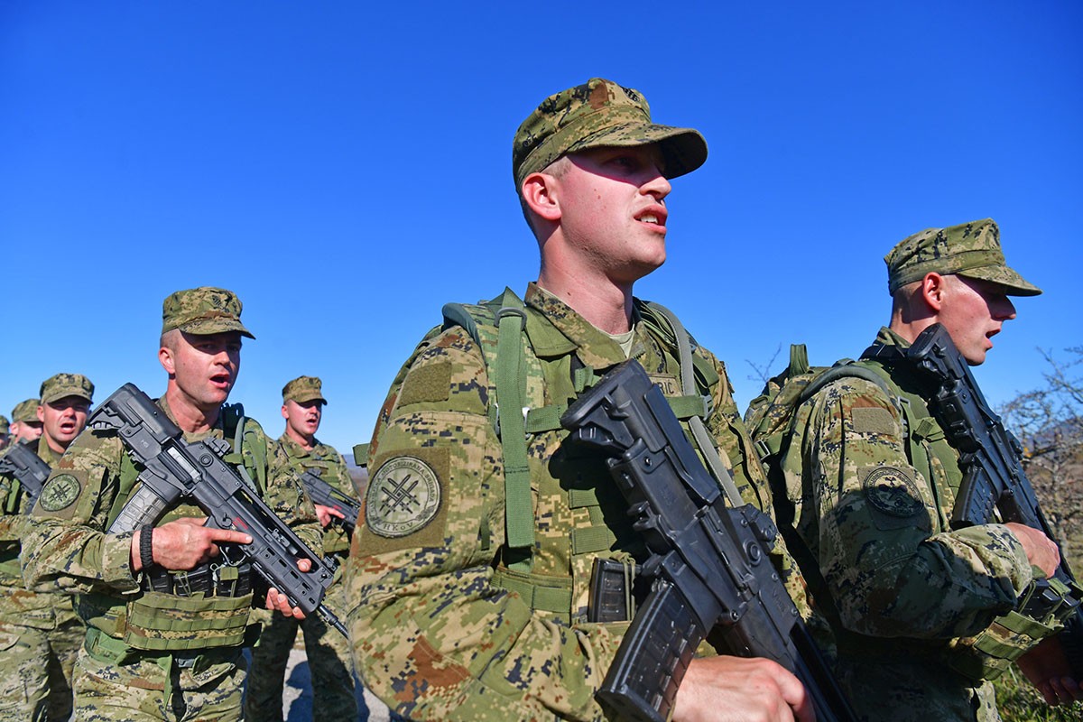 https://www.morh.hr/wp-content/gallery/novo-poglavlje-hv-a-nosi-poruku-buducnost-pripada-hrabrima/hodnja_zss_27102019_07.jpg