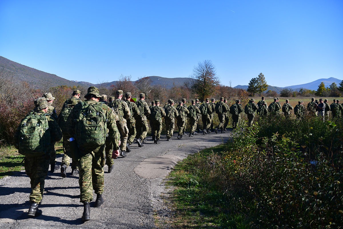 https://www.morh.hr/wp-content/gallery/novo-poglavlje-hv-a-nosi-poruku-buducnost-pripada-hrabrima/hodnja_zss_27102019_08.jpg