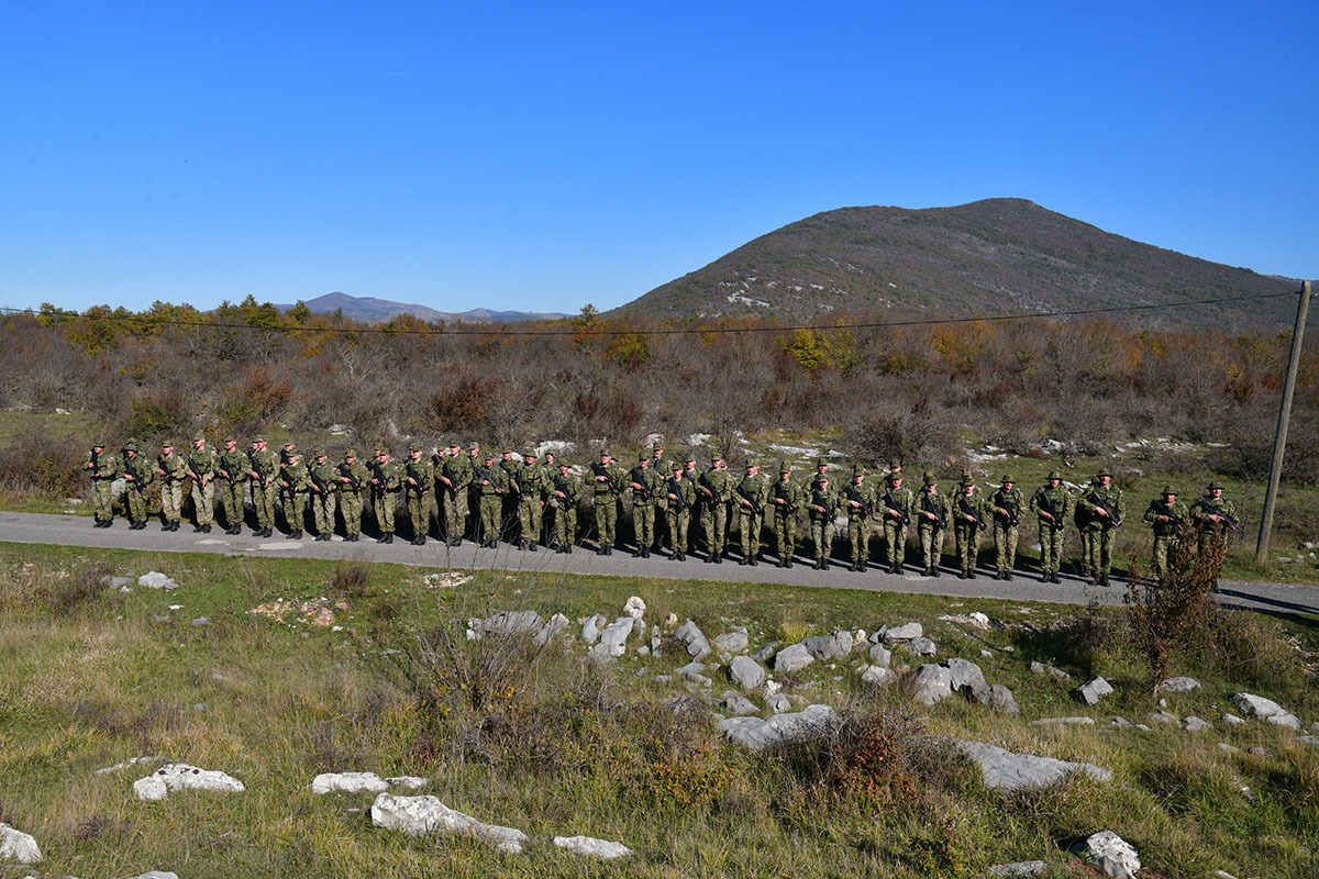 https://www.morh.hr/wp-content/gallery/novo-poglavlje-hv-a-nosi-poruku-buducnost-pripada-hrabrima/hodnja_zss_27102019_09.jpg