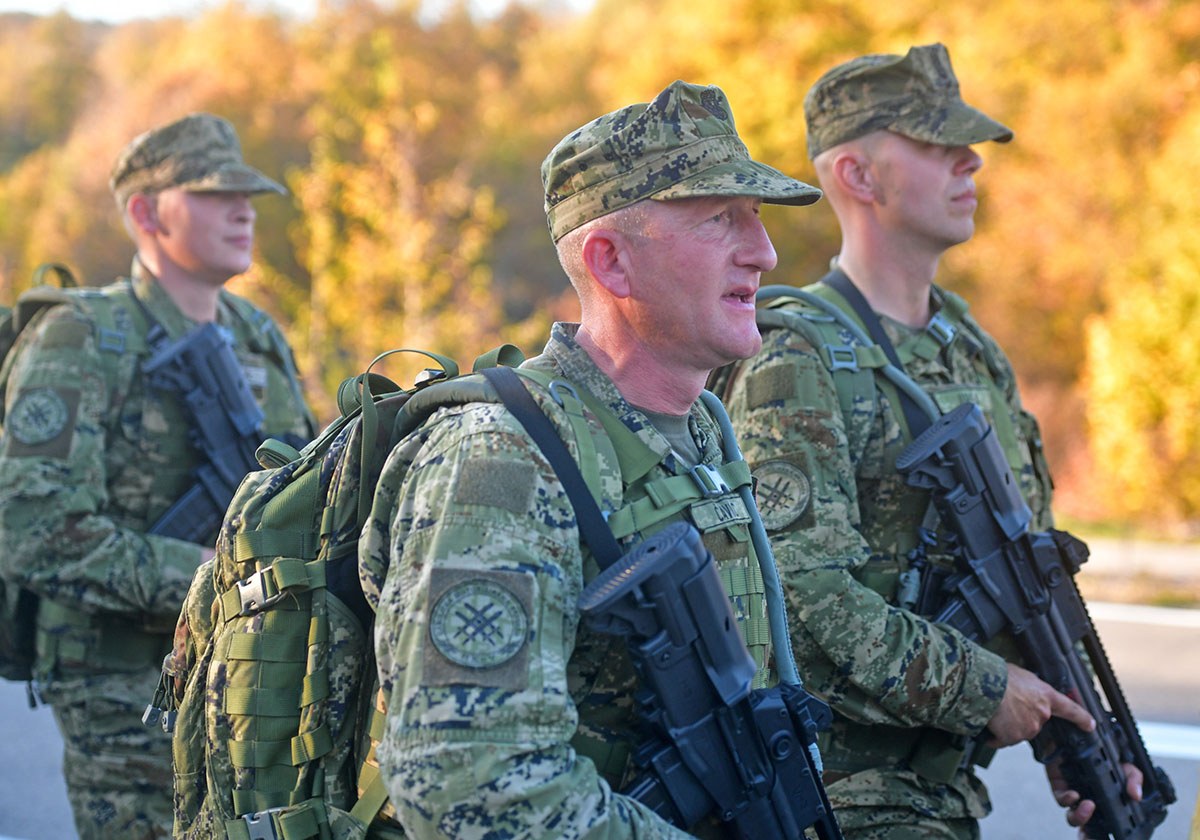https://www.morh.hr/wp-content/gallery/novo-poglavlje-hv-a-nosi-poruku-buducnost-pripada-hrabrima/hodnja_zss_27102019_37.jpg