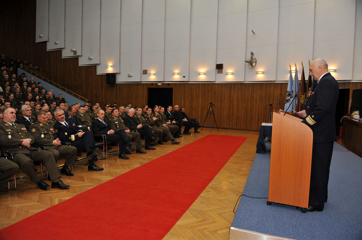https://www.morh.hr/wp-content/gallery/obiljeena-19-obljetnica-hvu-petar-zrinski/hvu_09_20101217.jpg