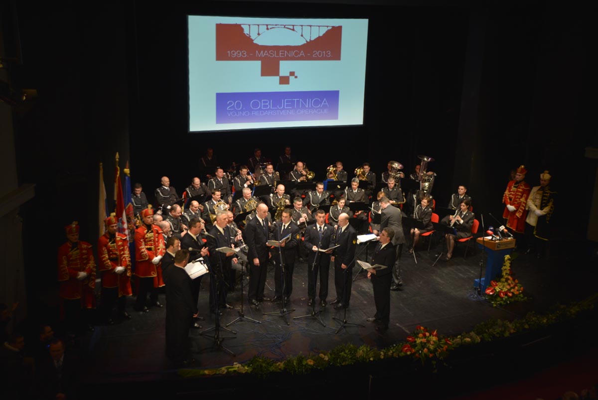 https://www.morh.hr/wp-content/gallery/obiljeena-20-godinjica-vojno-redarstvene-operacije-maslenica/maslenica_22012012_09.jpg