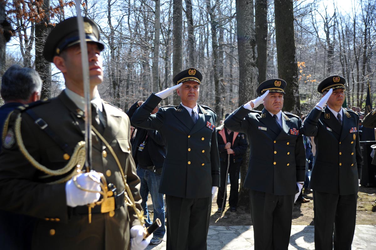 https://www.morh.hr/wp-content/gallery/obiljeena-21-obljetnica-akcije-plitvice-i-pogibije-redarstvenika-josipa-jovia-31032012/josip-jovic_31032012_13.jpg