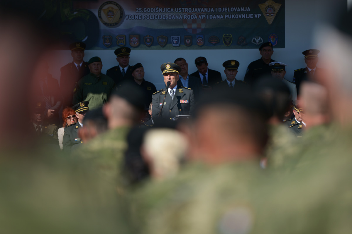 https://www.morh.hr/wp-content/gallery/obiljezavanje-25-obljetnice-osnivanja-vojne-policije-os-rh/0016_160824_25_obljet_vp_osrh.jpg