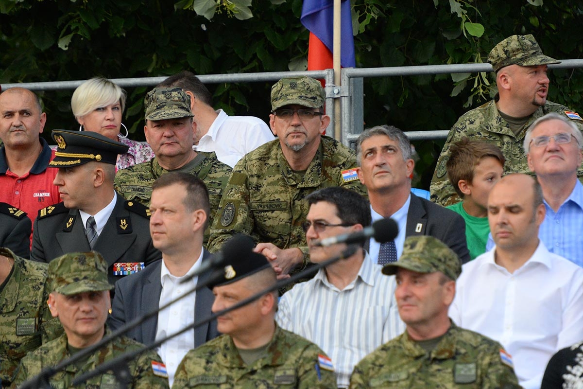 https://www.morh.hr/wp-content/gallery/obiljezavanje-dana-hrvatske-vojske-na-src-jarun/dan_osrh_27052018_27052018_17.jpg