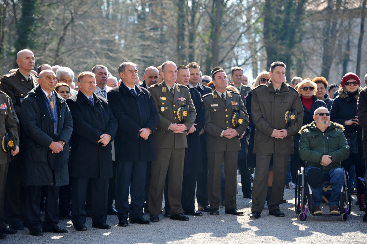 https://www.morh.hr/wp-content/gallery/obiljezen-blagdan-svetog-josipa-zastitnika-ratne-skole/ratna_skola_18032016_04.jpg
