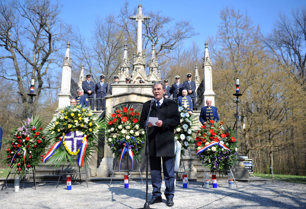https://www.morh.hr/wp-content/gallery/obiljezen-blagdan-svetog-josipa-zastitnika-ratne-skole/ratna_skola_18032016_11.jpg