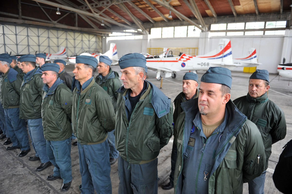https://www.morh.hr/wp-content/gallery/obiljezen-dan-eskadrile-aviona-i-50-000-sati-naleta-na-pilatusima/zemunik_06112014_7372.jpg