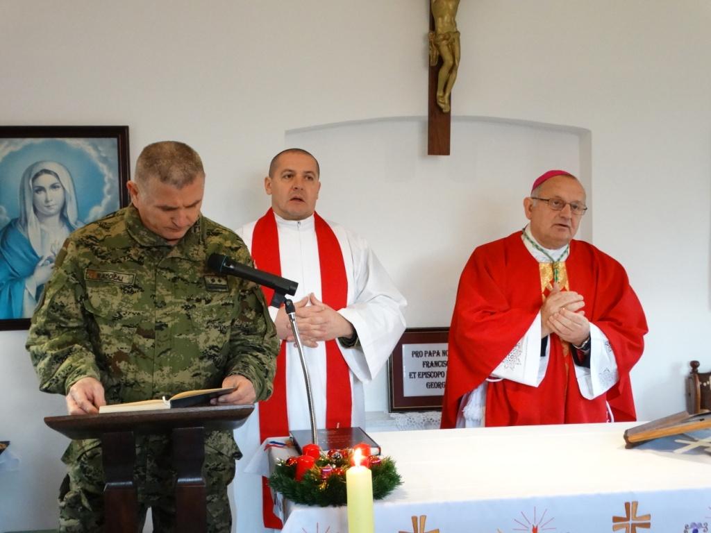 https://www.morh.hr/wp-content/gallery/obiljezen-dan-topnistva-u-vojarni-bilogora-u-bjelovaru/_13.jpg