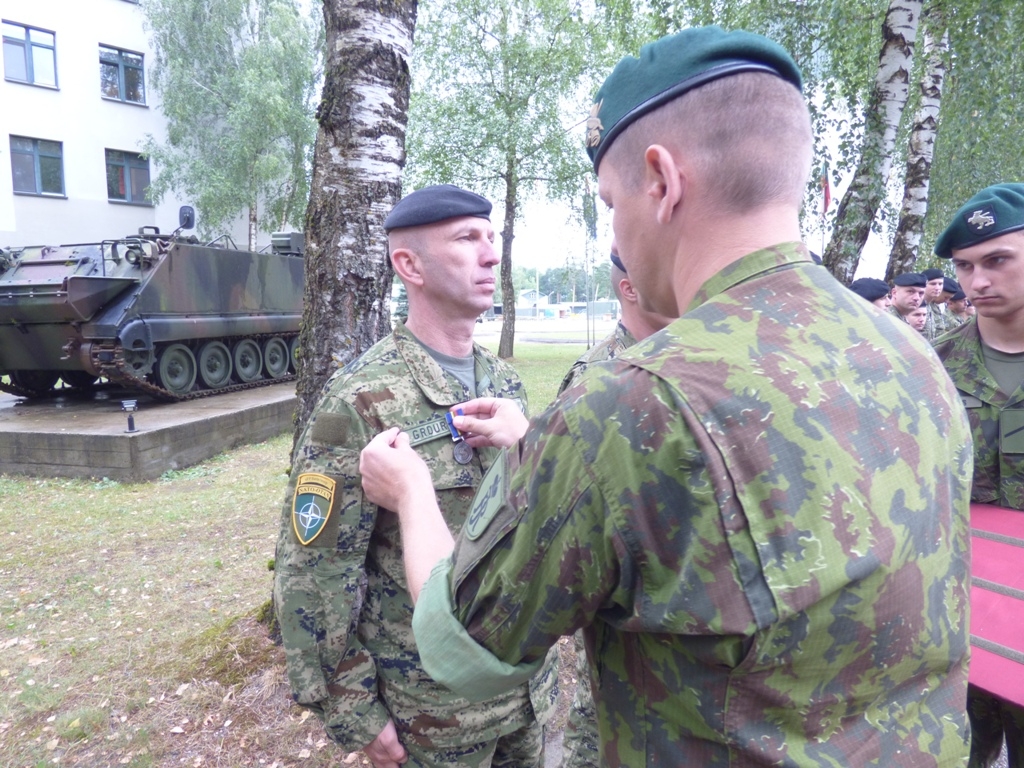 https://www.morh.hr/wp-content/gallery/obiljezen-zavrsetak-sudjelovanja-u-nato-aktivnosti-efp-u-litvi/25062018-dodjela-medalja-5.jpg