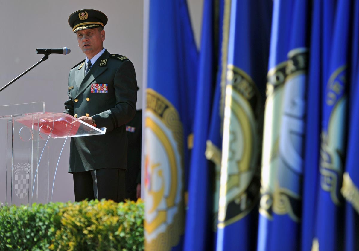 https://www.morh.hr/wp-content/gallery/obiljezena-13-obljetnica-zapovjednistva-za-potporu-os-rh/zzp_07052015_07.jpg