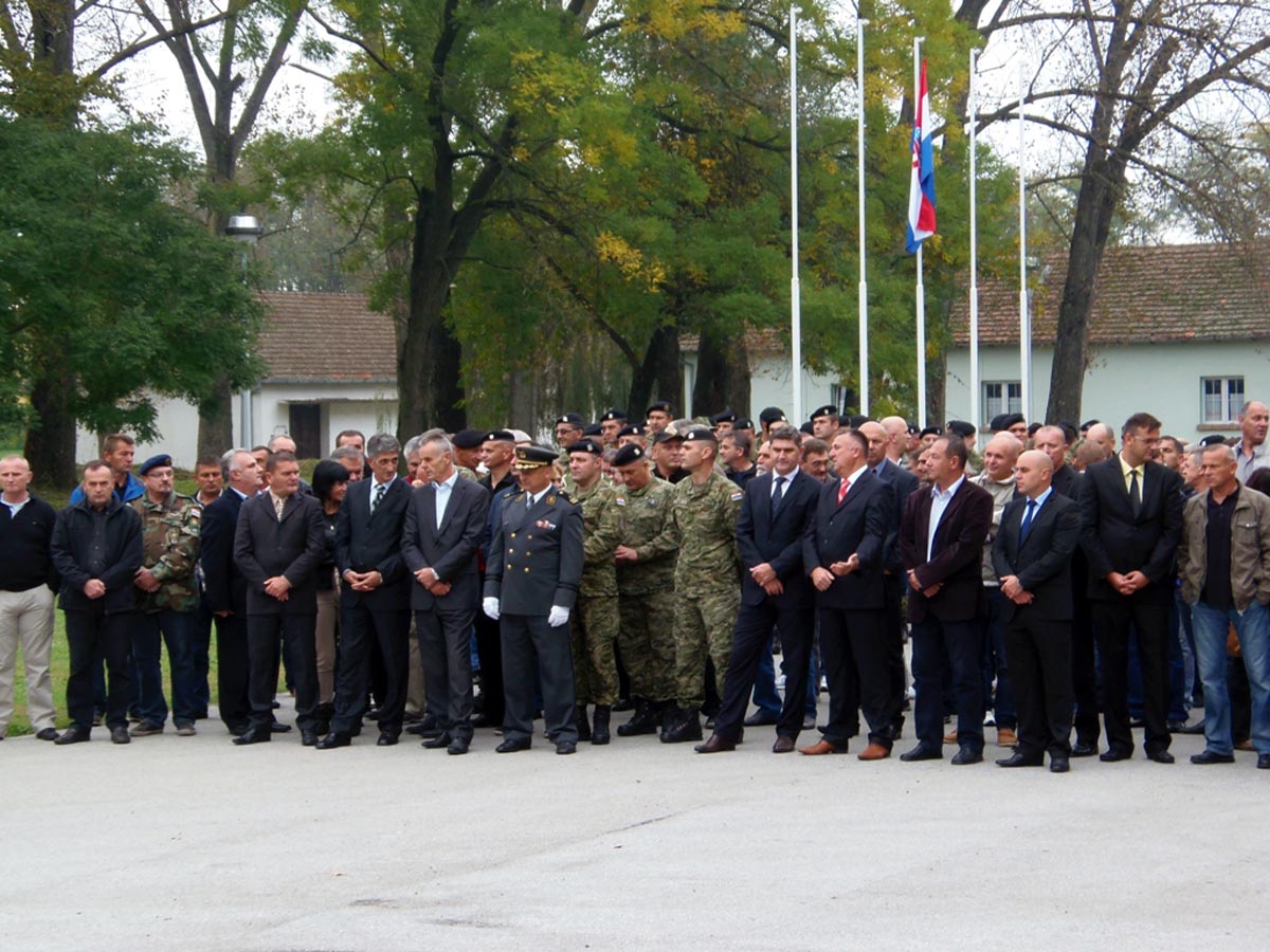 https://www.morh.hr/wp-content/gallery/obiljezena-22-obljetnica-5-gardijske-brigade-sokolovi/sokolovi_03102014_3.jpg