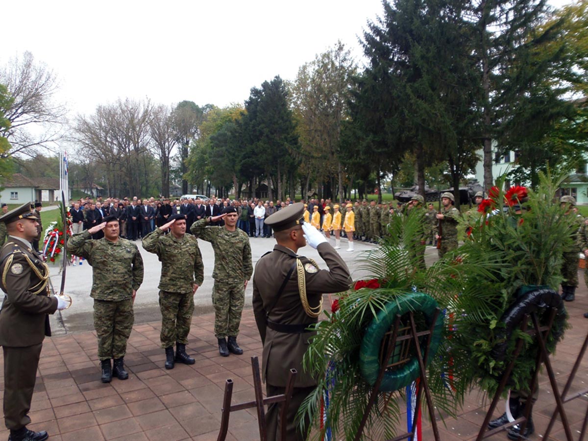 https://www.morh.hr/wp-content/gallery/obiljezena-22-obljetnica-5-gardijske-brigade-sokolovi/sokolovi_03102014_7.jpg