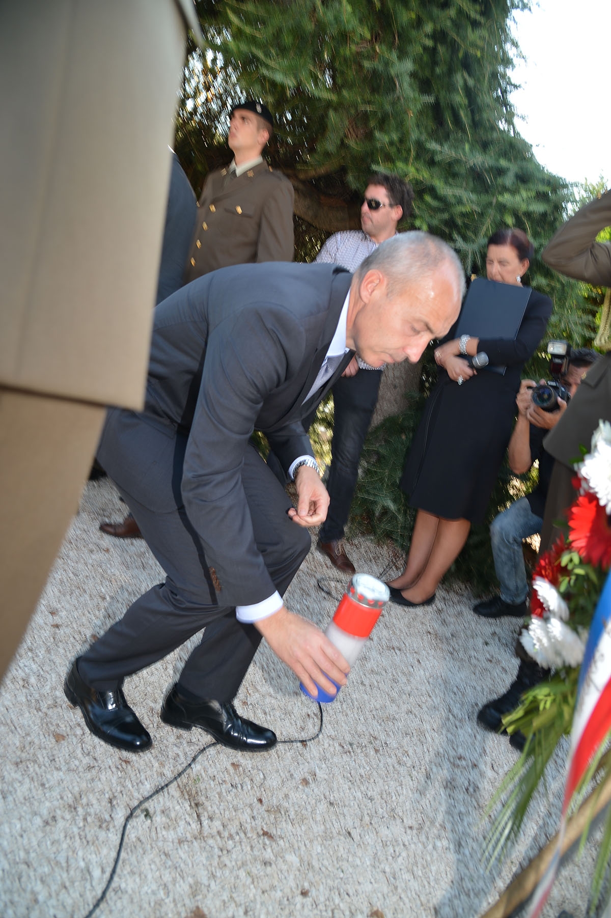 https://www.morh.hr/wp-content/gallery/obiljezena-23-obljetnica-pogibije-andrije-matijasa-pauka/jkp_7583.jpg