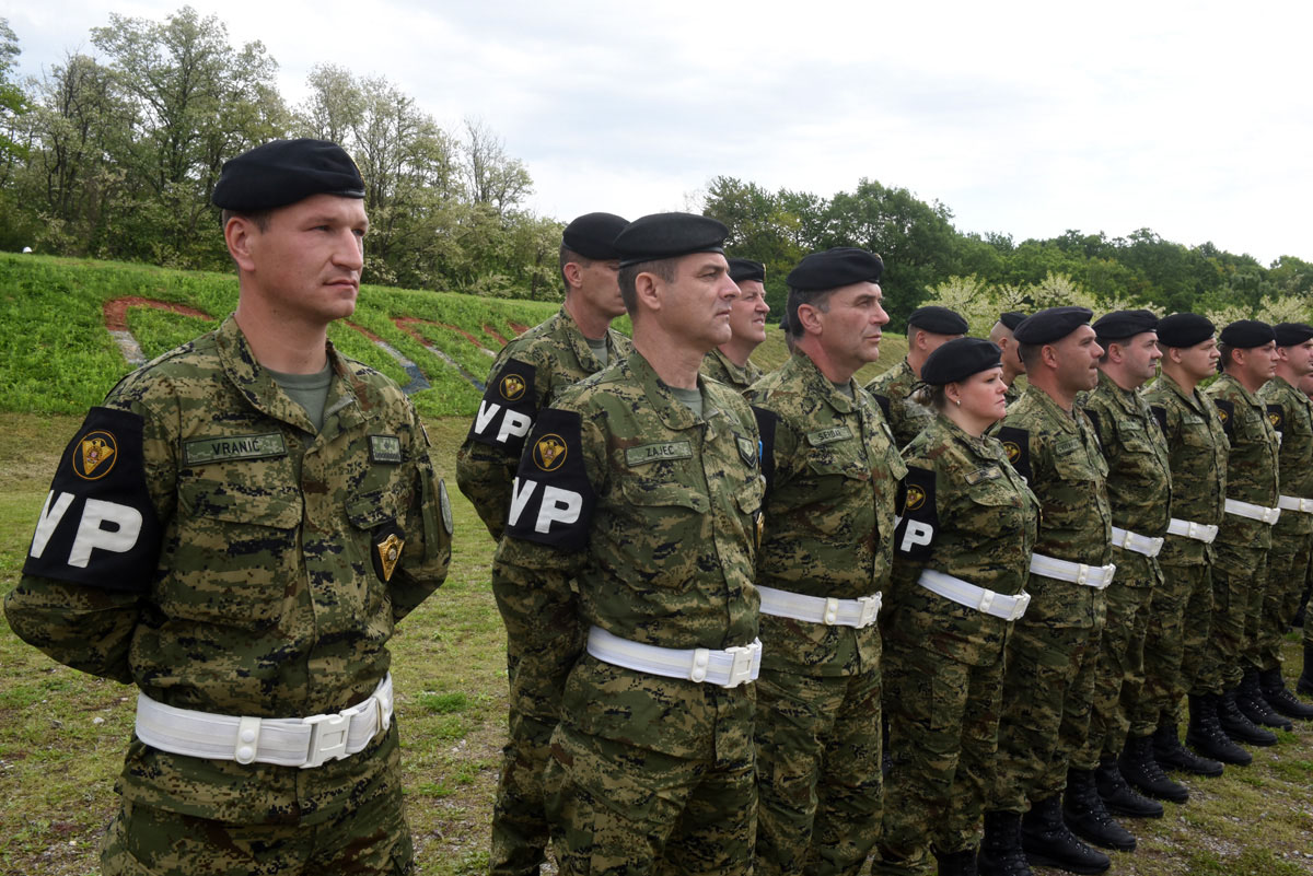https://www.morh.hr/wp-content/gallery/obiljezena-25-godisnjica-satnije-za-obuku-vodica-i-sluzbenih-pasa/szop_11052017_07.jpg