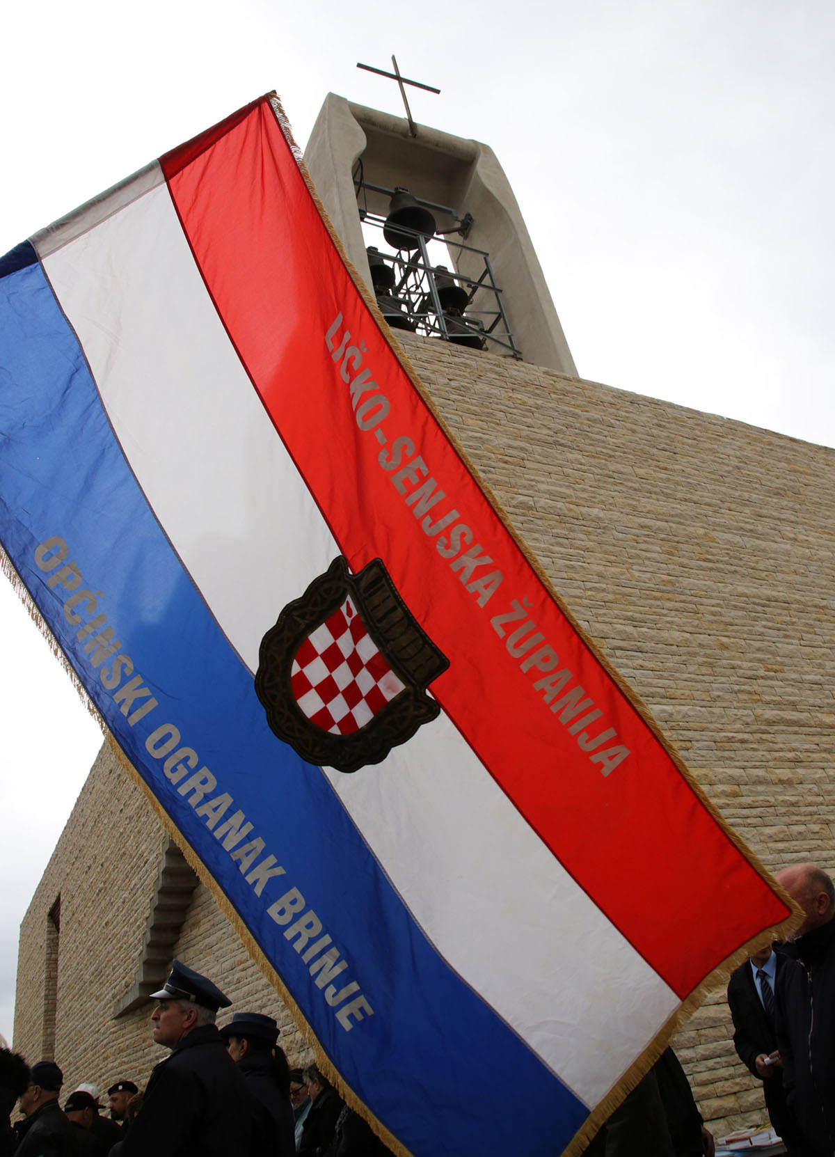 https://www.morh.hr/wp-content/gallery/obiljezena-25-obljetnica-stradanja-skabrnje-u-domovinskom-ratu/en5b2712.jpg