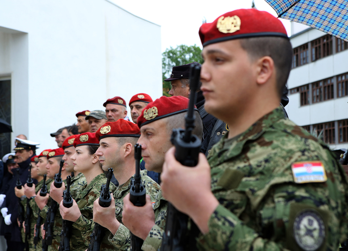 https://www.morh.hr/wp-content/gallery/obiljezena-26-obljetnica-4-gardijske-brigade/pauci_28042017_sb_06.jpg