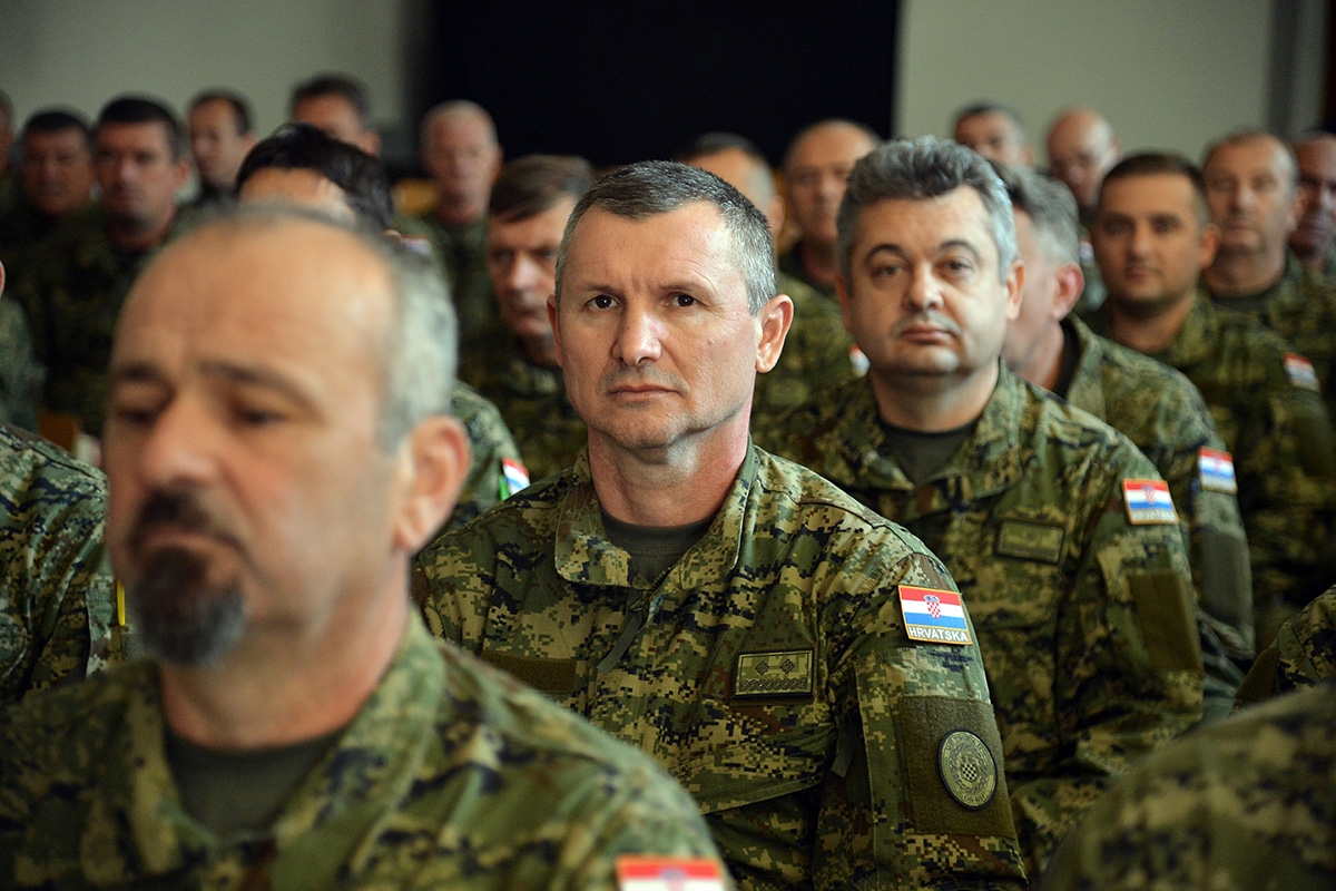 https://www.morh.hr/wp-content/gallery/obiljezena-26-obljetnica-5-gardijske-brigade-sokolovi/obljetnica_5_gardijske_brigade_05102018_19.jpg