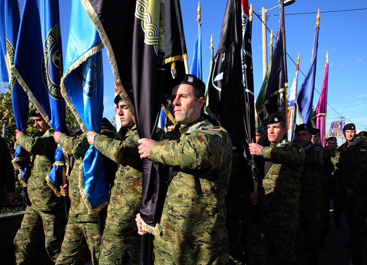 https://www.morh.hr/wp-content/gallery/obiljezena-26-obljetnica-stradanja-skabrnje-u-domovinskom-ratu/skrabnja_181117_02.jpg