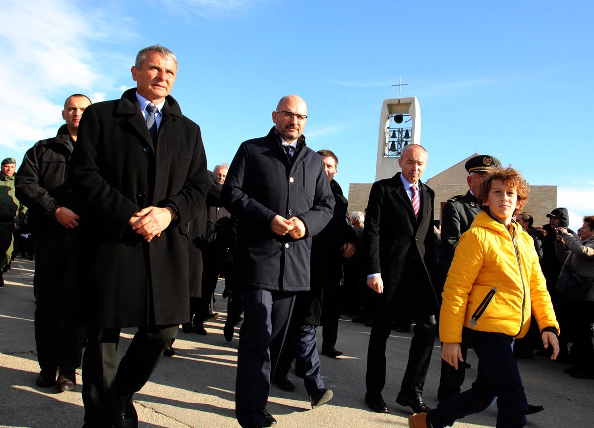 https://www.morh.hr/wp-content/gallery/obiljezena-26-obljetnica-stradanja-skabrnje-u-domovinskom-ratu/skrabnja_181117_26.jpg