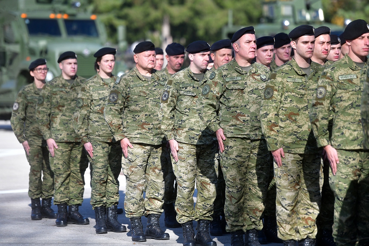 https://www.morh.hr/wp-content/gallery/obiljezena-27-obljetnica-9-gardijske-brigade-i-bojne-vukovi/obljetnica_vukova_08112019_27.jpg