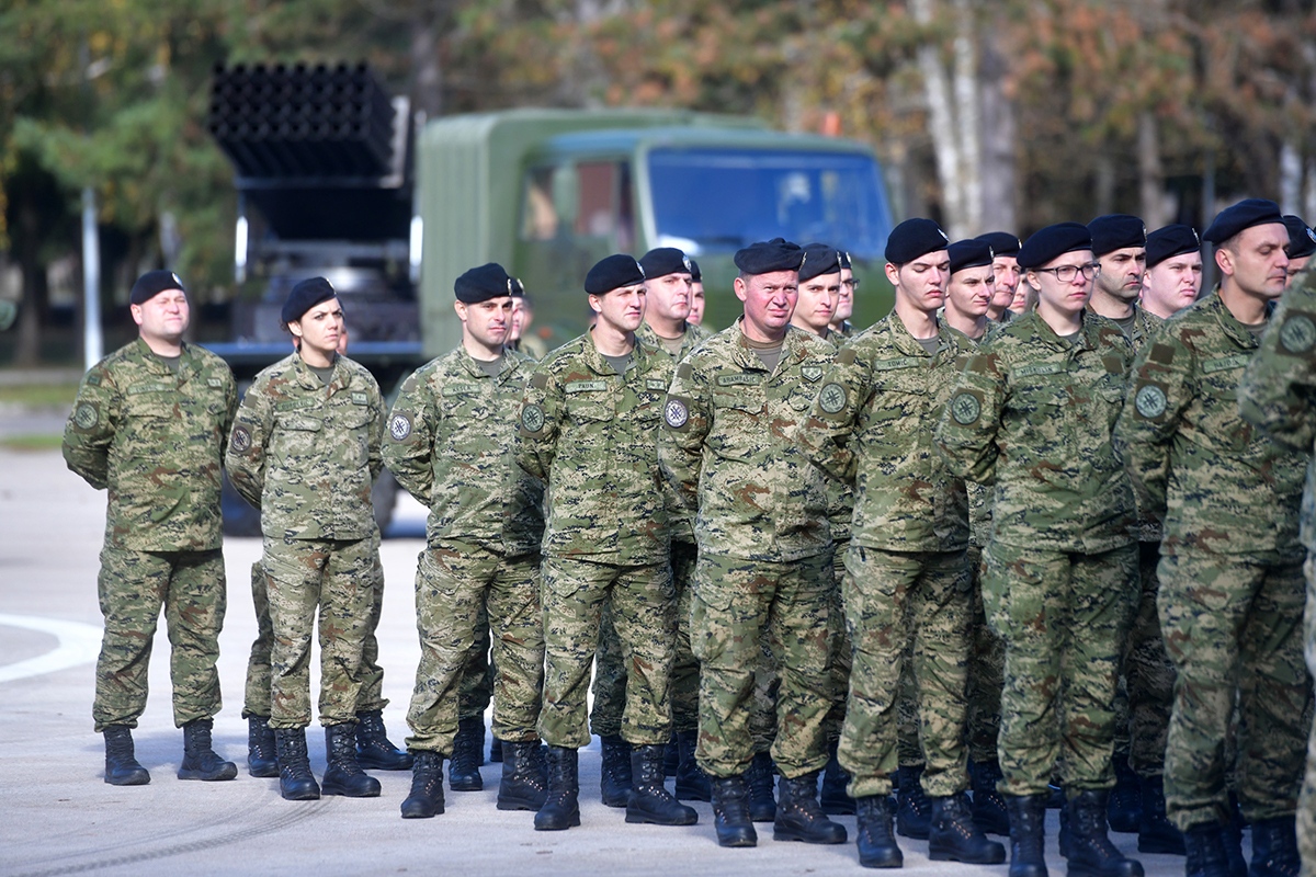 https://www.morh.hr/wp-content/gallery/obiljezena-27-obljetnica-9-gardijske-brigade-i-bojne-vukovi/obljetnica_vukova_08112019_38.jpg