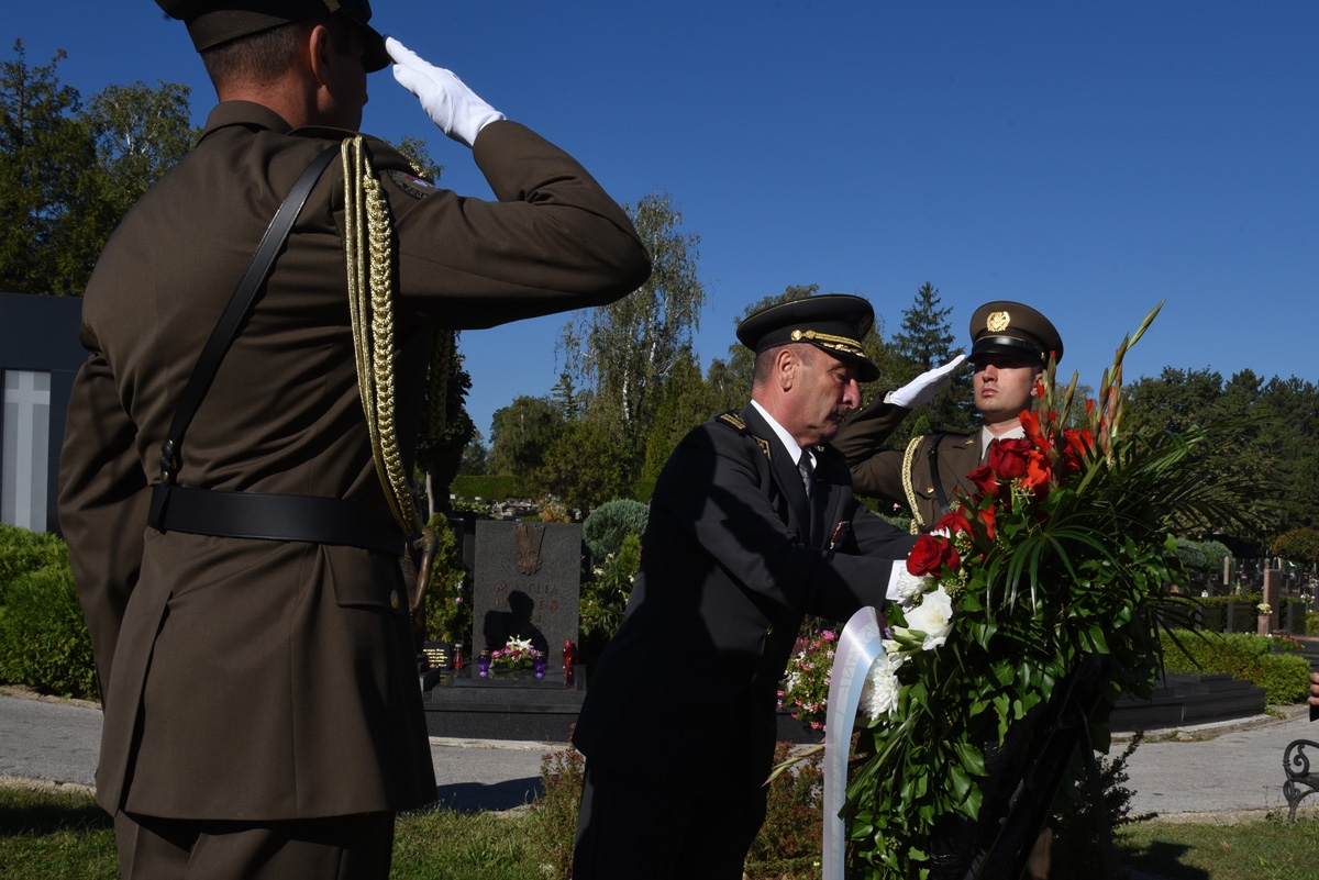 https://www.morh.hr/wp-content/gallery/obiljezena-27-obljetnica-glavnog-stozera-hrvatske-vojske/dna_gs_osrh_28092018_37.jpg