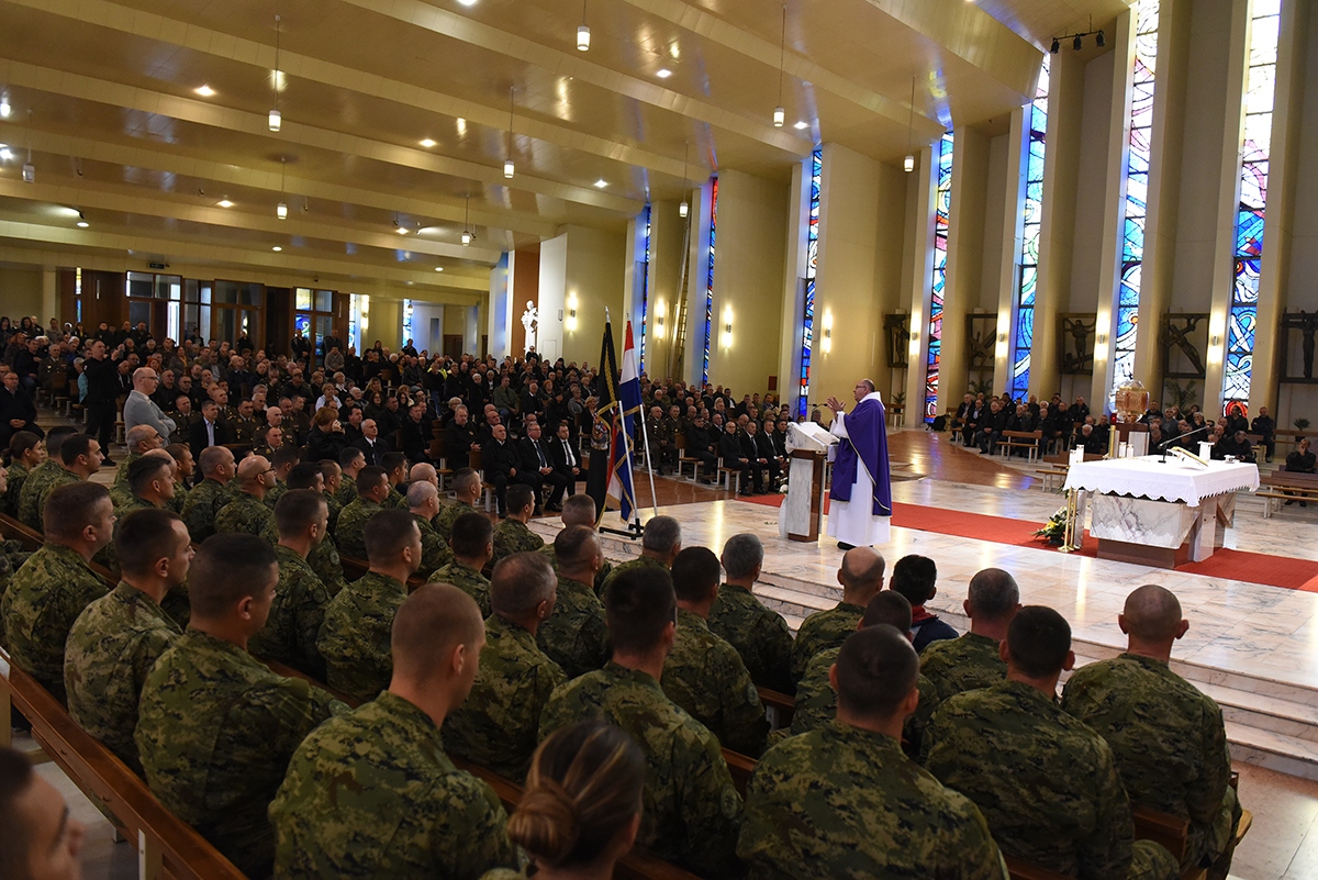 https://www.morh.hr/wp-content/gallery/obiljezena-29-obljetnica-ustrojavanja-1-gbr-tigrovi-i-bojne-tigrovi/obljetnica_tigrovi_05112019_06.jpg
