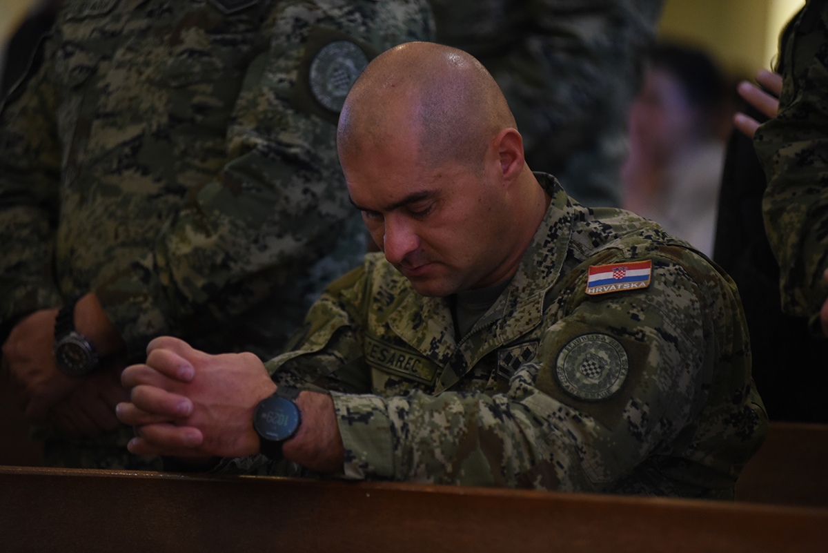 https://www.morh.hr/wp-content/gallery/obiljezena-29-obljetnica-ustrojavanja-1-gbr-tigrovi-i-bojne-tigrovi/obljetnica_tigrovi_05112019_08.jpg