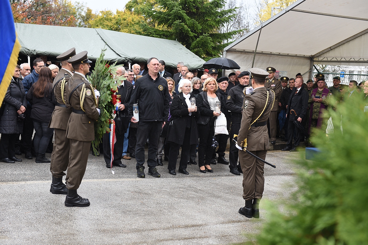 https://www.morh.hr/wp-content/gallery/obiljezena-29-obljetnica-ustrojavanja-1-gbr-tigrovi-i-bojne-tigrovi/obljetnica_tigrovi_05112019_14.jpg
