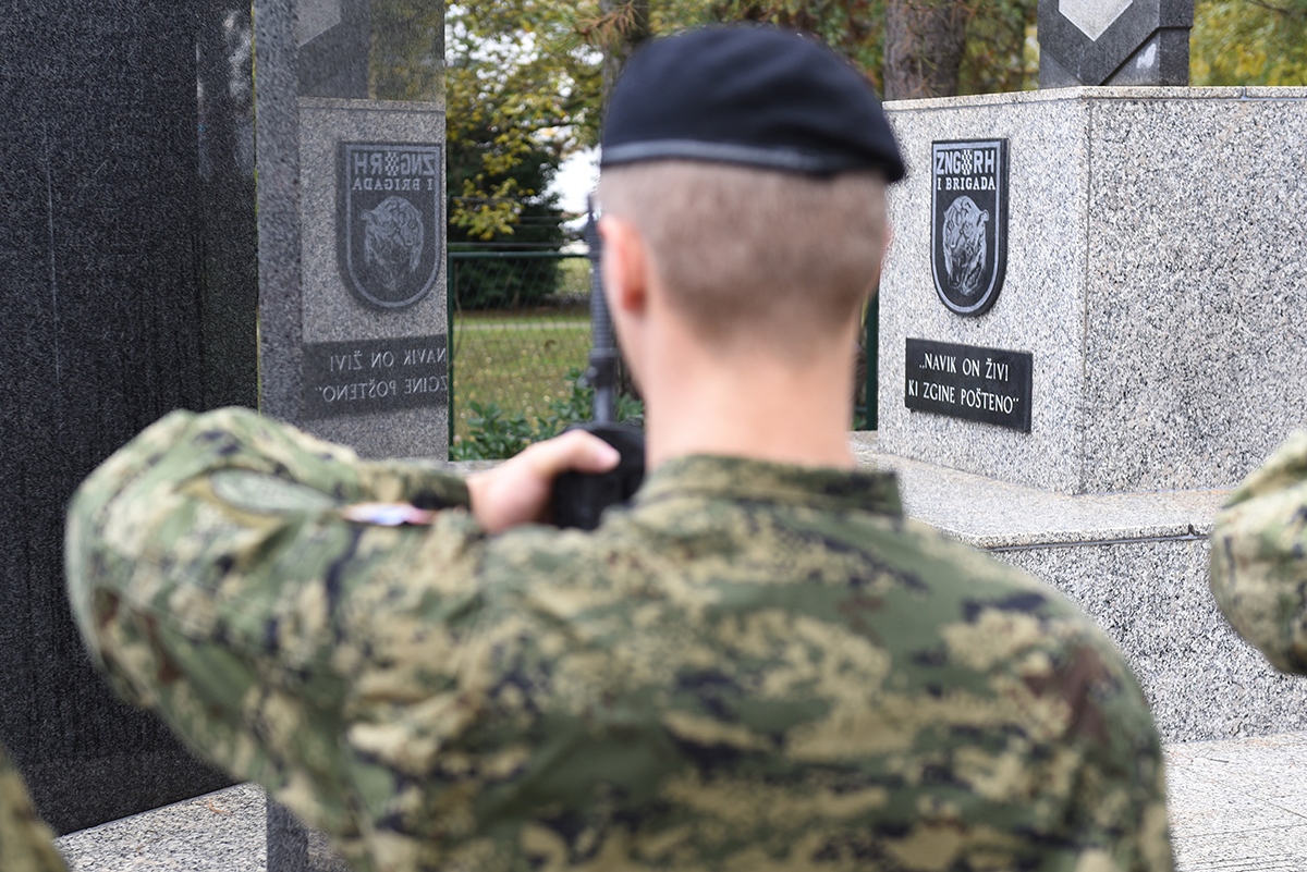 https://www.morh.hr/wp-content/gallery/obiljezena-29-obljetnica-ustrojavanja-1-gbr-tigrovi-i-bojne-tigrovi/obljetnica_tigrovi_05112019_23.jpg