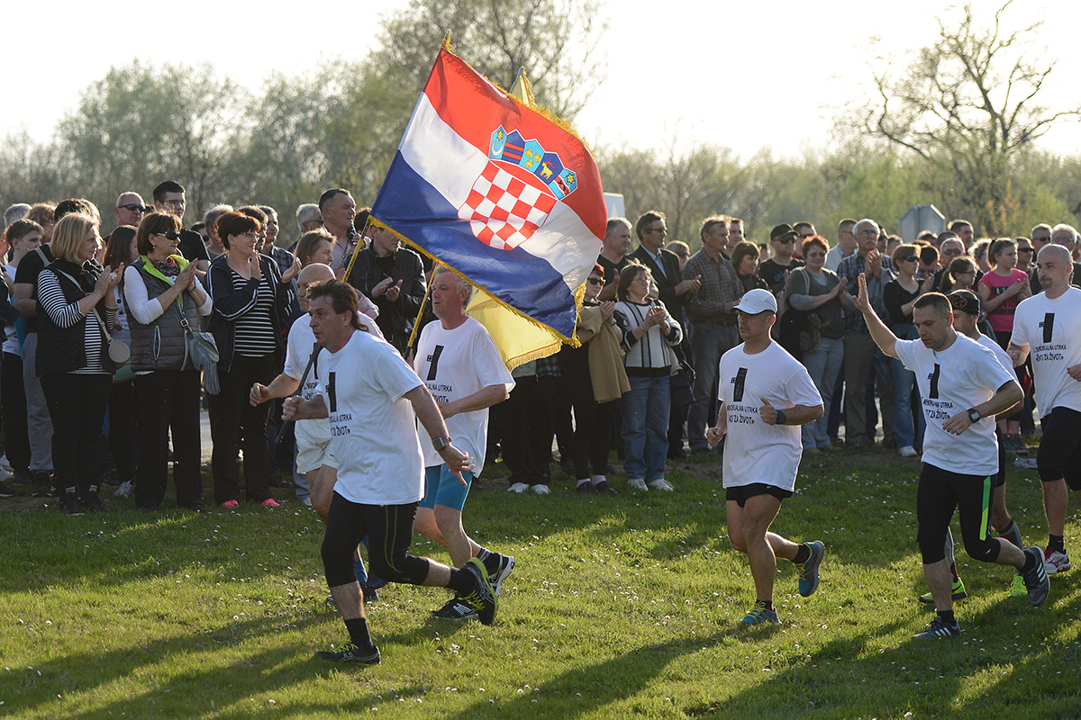 https://www.morh.hr/wp-content/gallery/obiljezena-obljetnica-akcije-baranja/belisce_03042016_06.jpg