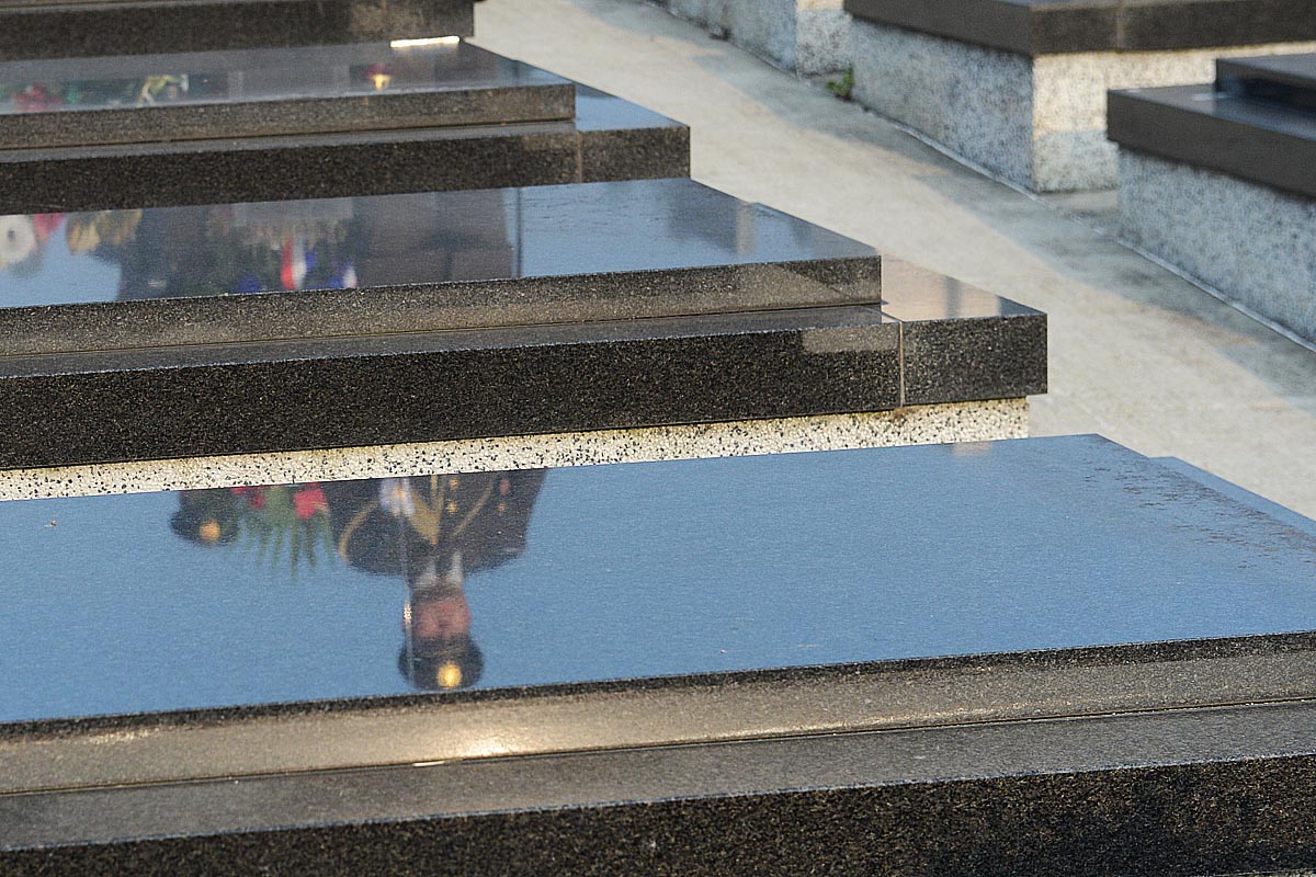 https://www.morh.hr/wp-content/gallery/obiljezena-obljetnica-gs-osrh/mirogoj_07102014_6701.JPG
