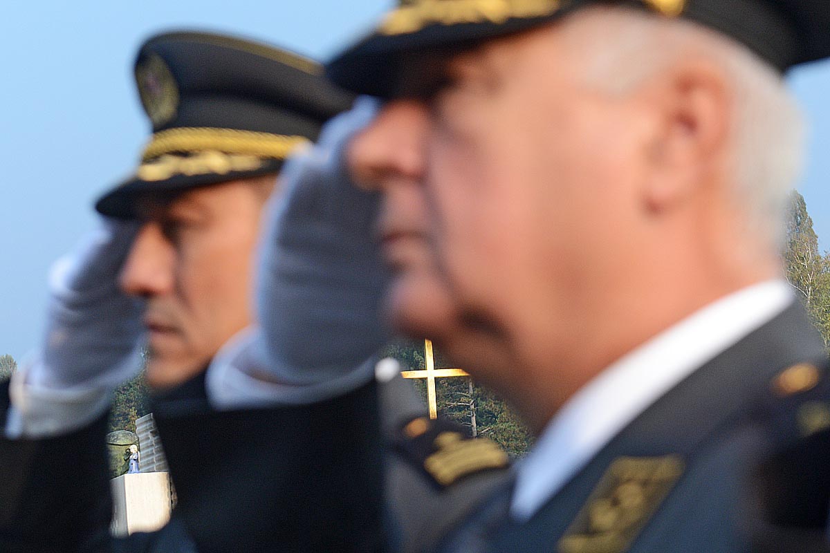 https://www.morh.hr/wp-content/gallery/obiljezena-obljetnica-gs-osrh/mirogoj_07102014_6729.JPG