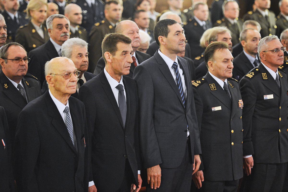 https://www.morh.hr/wp-content/gallery/obiljezena-obljetnica-gs-osrh/promaknuca_07102014_6757.JPG