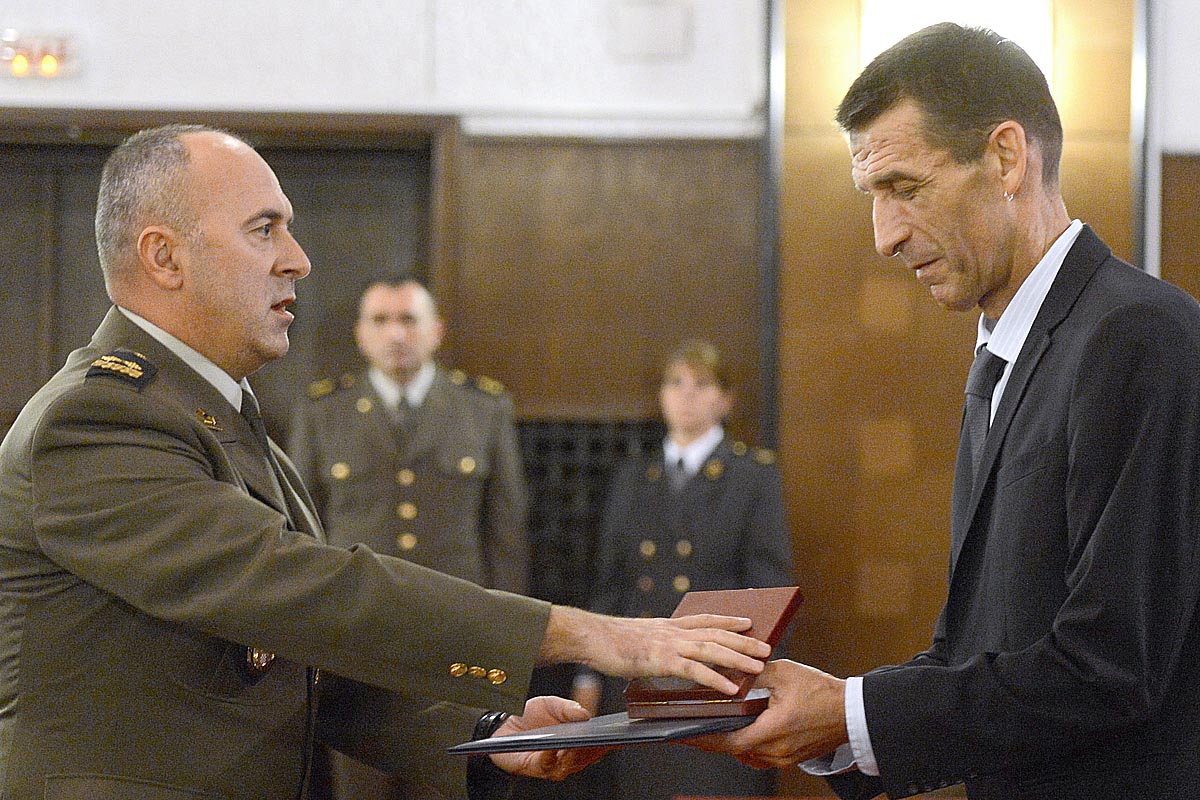 https://www.morh.hr/wp-content/gallery/obiljezena-obljetnica-gs-osrh/promaknuca_07102014_6810.jpg