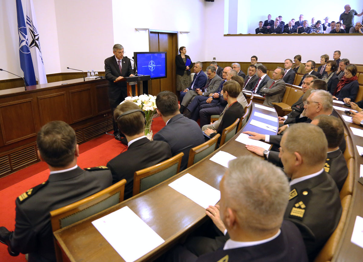 https://www.morh.hr/wp-content/gallery/obiljezena-sedma-obljetnica-ulaska-republike-hrvatske-u-nato/nato_07042016_06.jpg