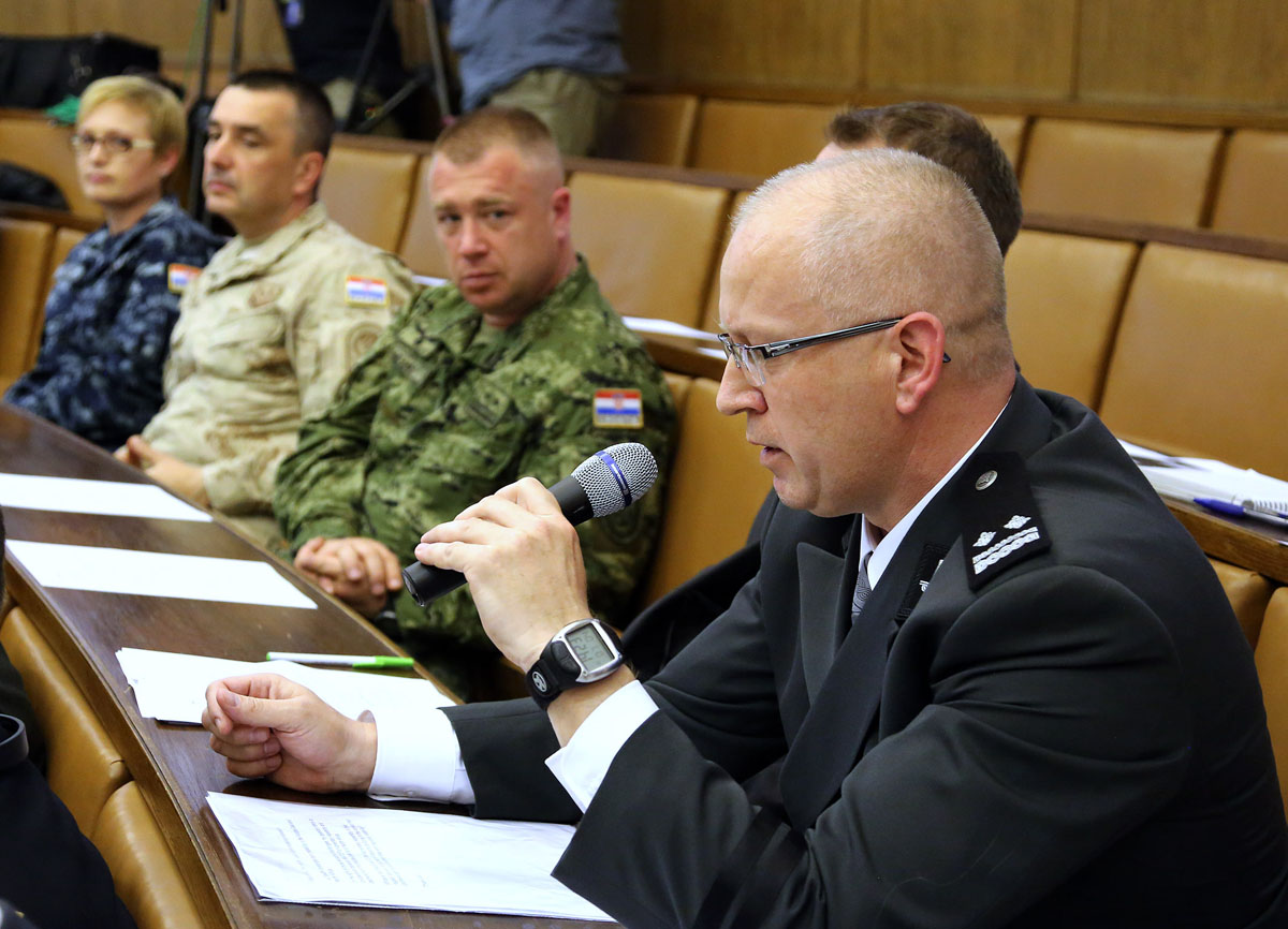 https://www.morh.hr/wp-content/gallery/obiljezena-sedma-obljetnica-ulaska-republike-hrvatske-u-nato/nato_07042016_09.jpg