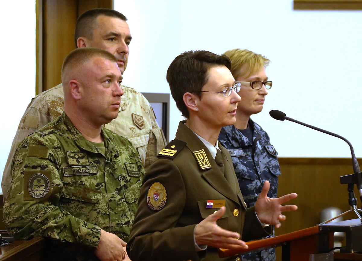 https://www.morh.hr/wp-content/gallery/obiljezena-sedma-obljetnica-ulaska-republike-hrvatske-u-nato/nato_07042016_19.jpg