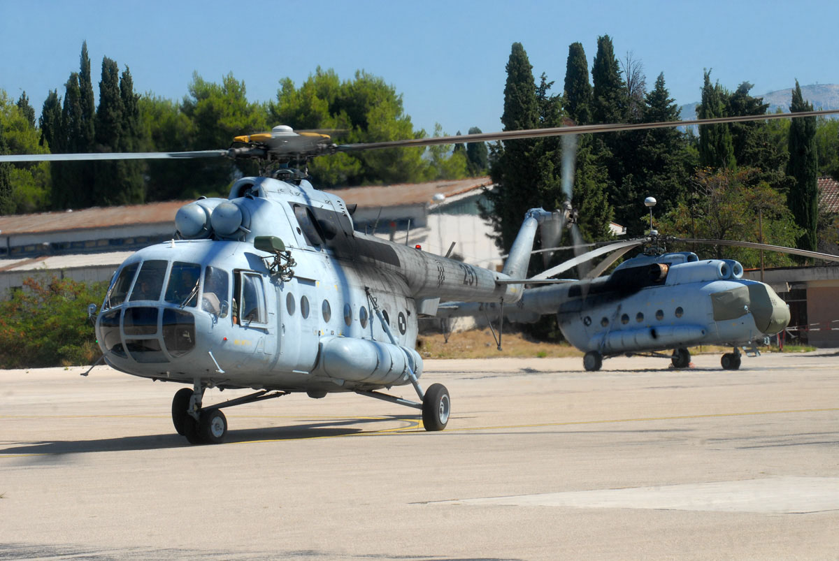 https://www.morh.hr/wp-content/gallery/obljetnica-eskadrile-transportnih-helikoptera-93-zb-hrz-i-pzo-a/eth_07112014_4.jpg