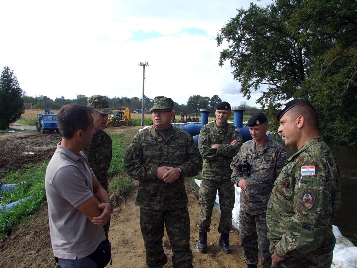https://www.morh.hr/wp-content/gallery/obrana-od-poplava-na-podrucju-jasenovca/jasenovac_15092014_16.jpg
