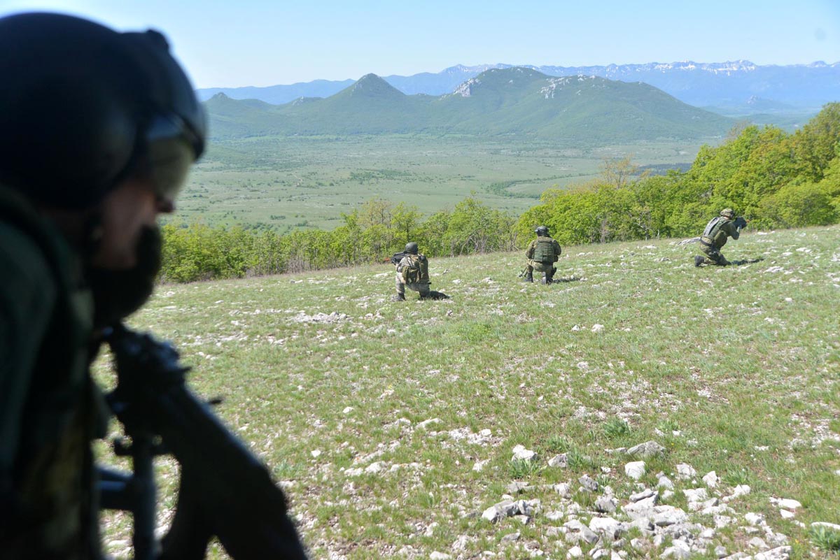 https://www.morh.hr/wp-content/gallery/obuka-u-93-zb-zemunik/zemunik_17052013_08.jpg