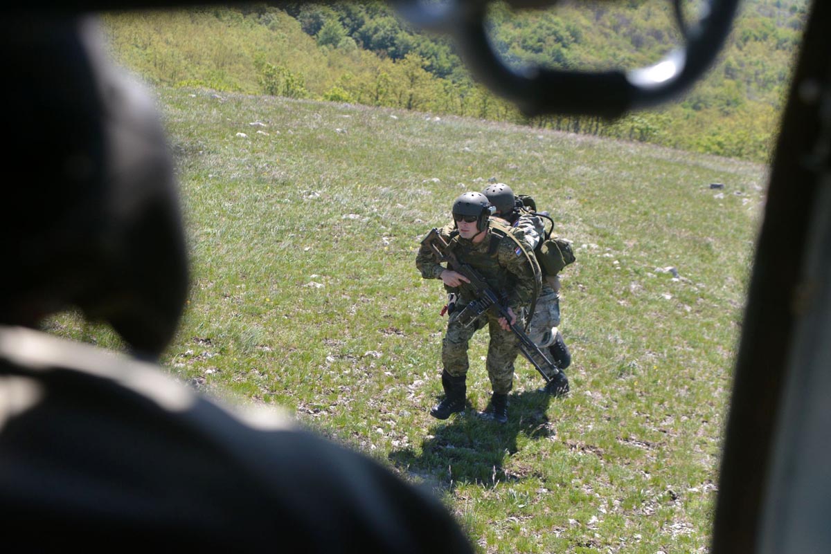 https://www.morh.hr/wp-content/gallery/obuka-u-93-zb-zemunik/zemunik_17052013_09.jpg